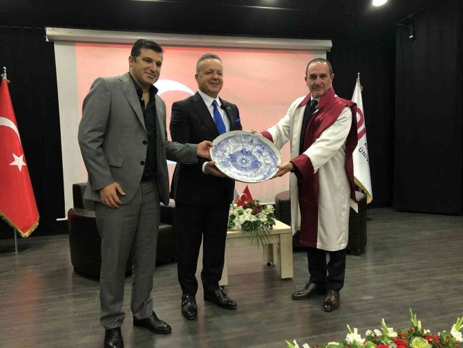 Ti̇m Başkanı Gülle: “Milli Bağımsızlığımızı Cumhuriyetle Kazandık, Ekonomik Bağımsızlığımızı İhracatla Sağlayacağız”