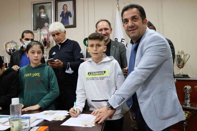 İ̇zmit Belediyespor 7 Genç Yeteneği Kocaelispor’a Kazandırdı