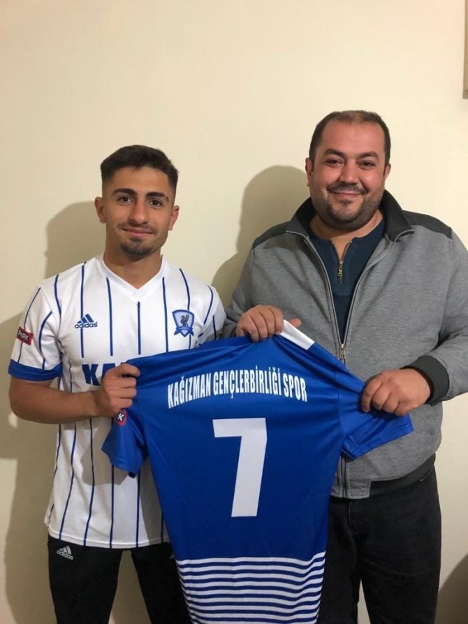 Kağızman Gençler Birliği Spor Kadrosuna Yeni İsimleri Kattı