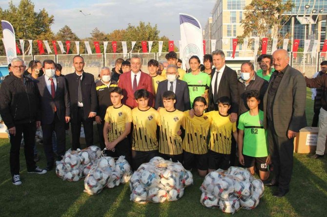 Amatörlere Malzeme Yardımı