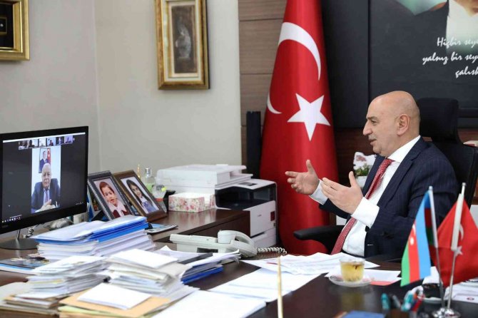 Başkan Altınok, Telekonferansla Azerbaycanlı Başkanlarla Buluştu