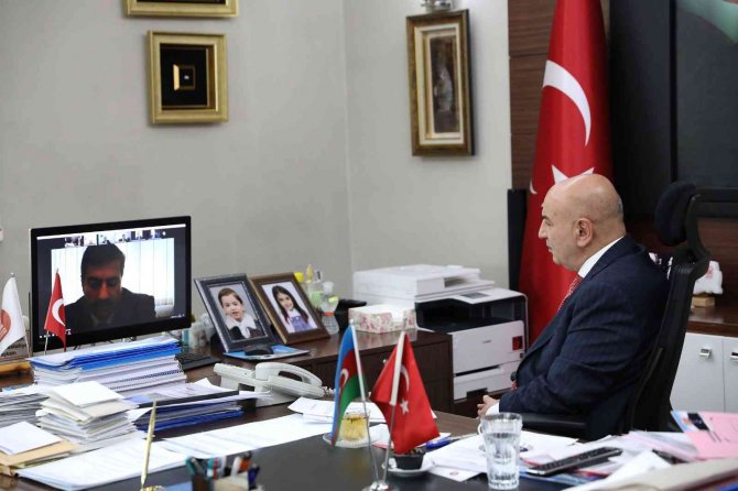 Başkan Altınok, Telekonferansla Azerbaycanlı Başkanlarla Buluştu