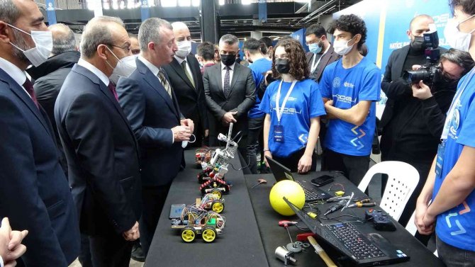 Cumhuriyet Kupası Drone Yarışları Nefes Kesti