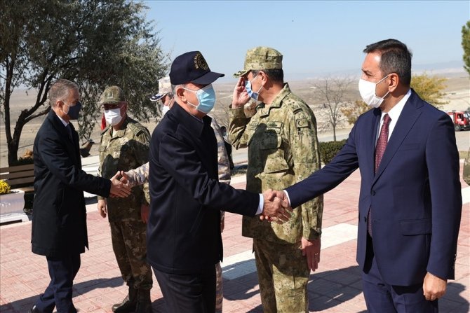 Bakan Akar: "Teröristlerin Peşinde Olmaya Devam Edeceğiz"