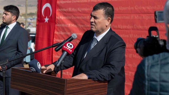 İ̇mkânsızlıktan Kaldığı Evin Yerine Şimdi Yüksekokul Yaptırıyor