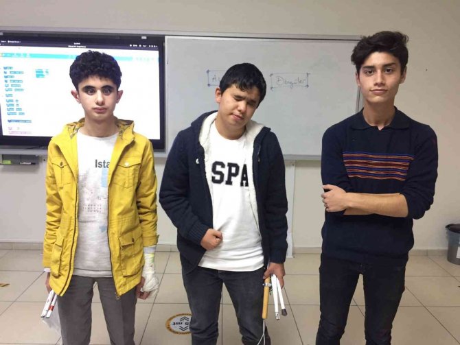 Görme Engelli Öğrenciler İçin ’Engelsiz Eğitim Platformu’ Geliştirildi