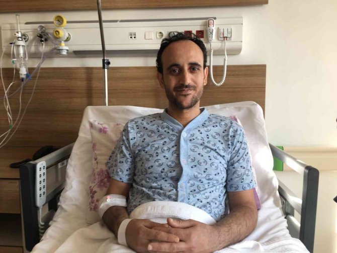 8 Buçuk Santimetre Genişleyerek Yırtılan Aort Damarı Değiştirildi