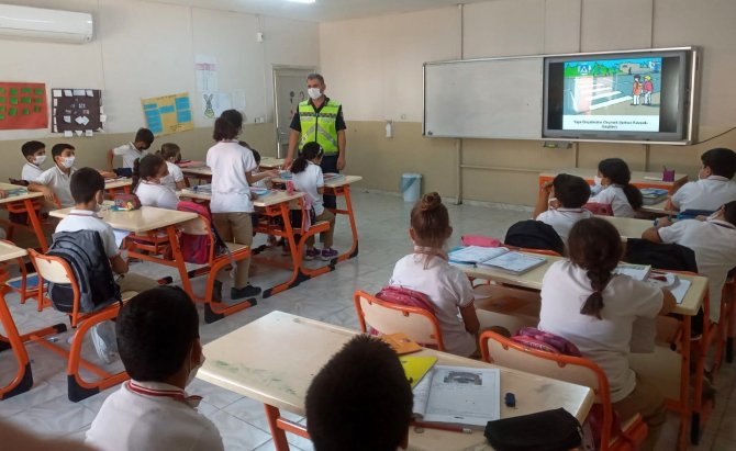 Jandarmadan Öğrencilere Trafik Eğitimi