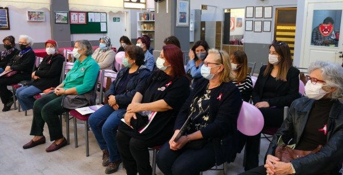 Bebeğini Emzirmeyen Kadınlarda Meme Kanseri Riski Artıyor