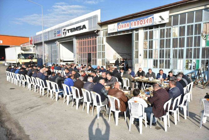 Başkan Aşgın Sanayi Esnafıyla Kahvaltı’da Bir Araya Geldi
