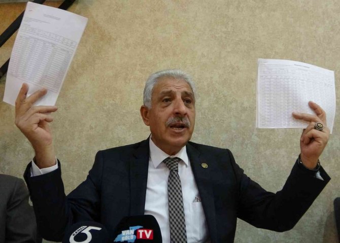 Başkan Alpaslan Van Şoförler Ve Otomobilciler Odası Başkanlığına Aday Olduğunu Açıkladı