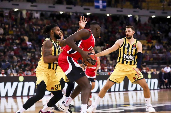 Thy Euroleague: Olympiakos: 67 - Fenerbahçe Beko: 65