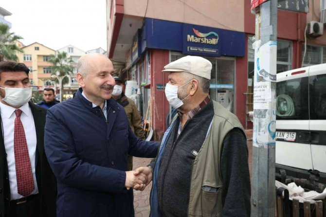 Bakan Karaismailoğlu, Türkeli’de Esnaf Ve Vatandaşlarla Bir Araya Geldi