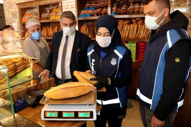 Van Büyükşehir Zabıtası Fırınları Denetledi