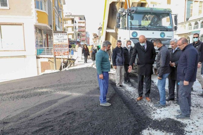 Vali Ve Belediye Başkan Vekili Bilmez, İ̇pekyolu’ndaki Çalışmaları İnceledi