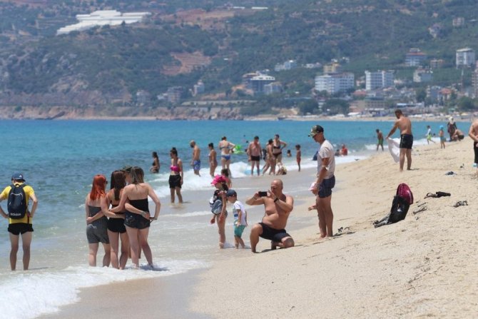 Yazın Nüfusu Üçe Katlanan Alanya’da Ruslar Almanları Geçti