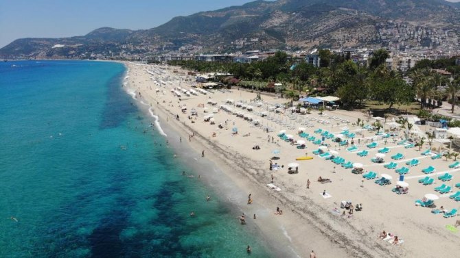 Yazın Nüfusu Üçe Katlanan Alanya’da Ruslar Almanları Geçti