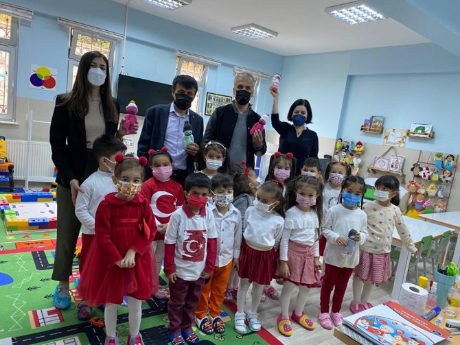 Esenköy 15 Temmuz İ̇lköğretim Okulu Öğrencilerine 29 Ekim Armağanı