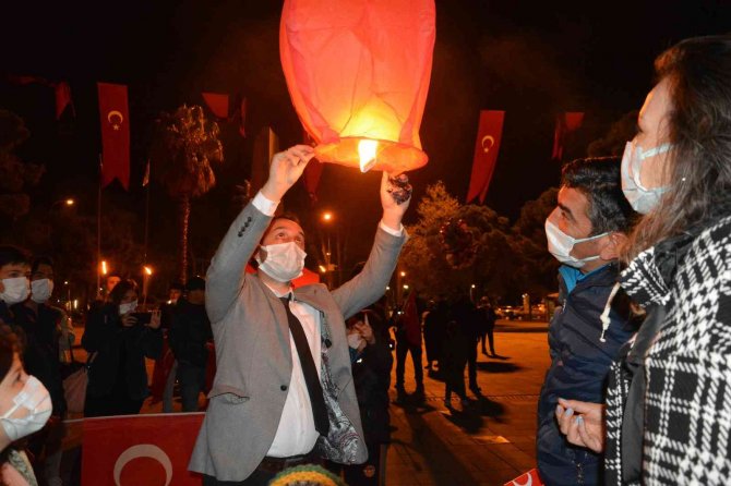 Ünye’de Cumhuriyet’in 98’inci Yılında 98 Fener Uçuruldu