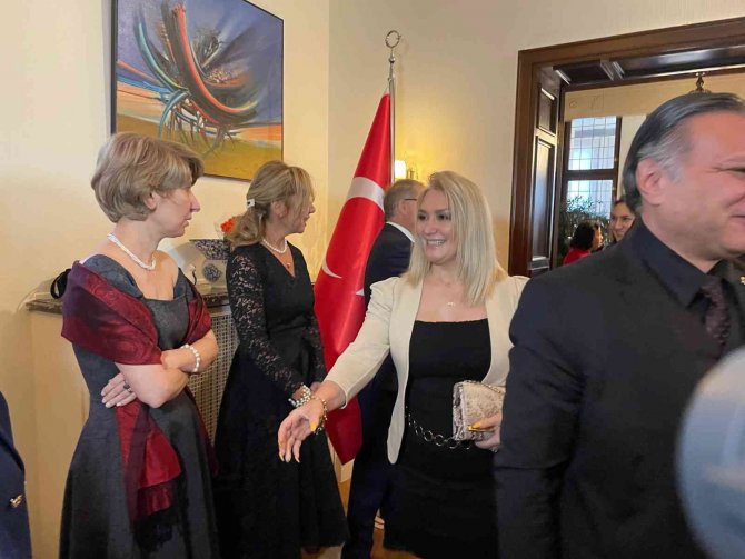 Cumhuriyet’in 98. Yıldönümü Stockholm’de De Kutlandı