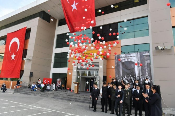 Özel Kayseri Osb Teknik Koleji, 29 Ekim Cumhuriyet Bayramı’nı Coşkuyla Kutladı