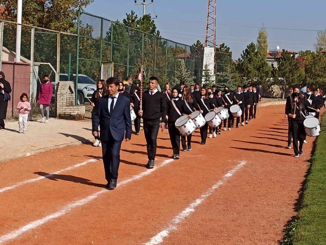 Şuhut’ta 29 Ekim Cumhuriyet Bayramı Coşkuyla Kutlandı