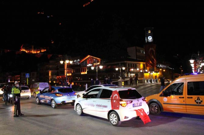 Amasya Belediyesinden Cumhuriyet Konvoyu Ve Bando Konseri