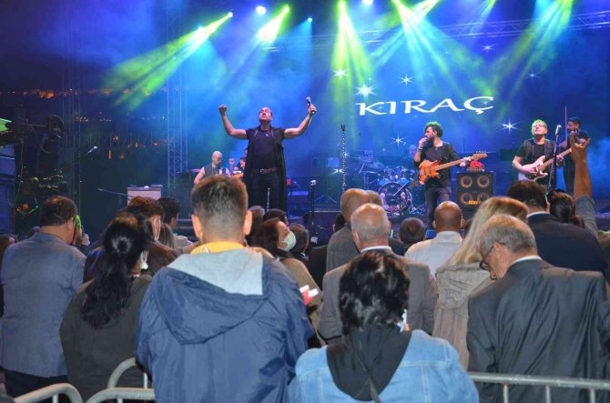 Alanya’da Cumhuriyet Coşkusu Kıraç’la Yaşandı