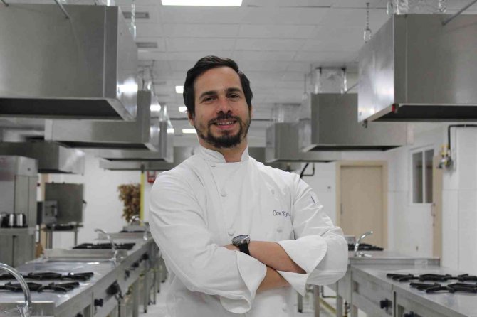 Kusursuz Beden Algısı Gençlerde Yeme Bozukluğunu Arttırdı