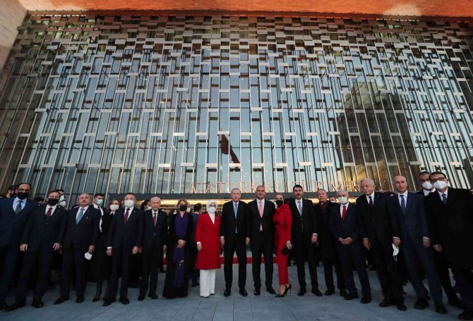 Cumhurbaşkanı Erdoğan: “Bu Eser Eski Türkiye Ve Yeni Türkiye Fotoğrafının En Belirgin Şekilde Görüldüğü Yerdir”