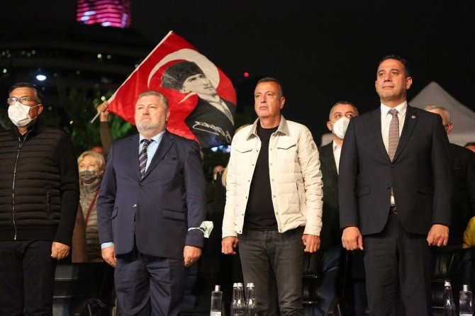 Ataşehir’de Moğollar Ve Niyazi Koyuncu Konseri