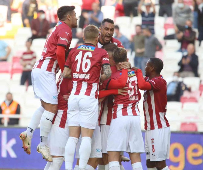 Altay İle Sivasspor Ligde İlk Kez Karşılaşacak