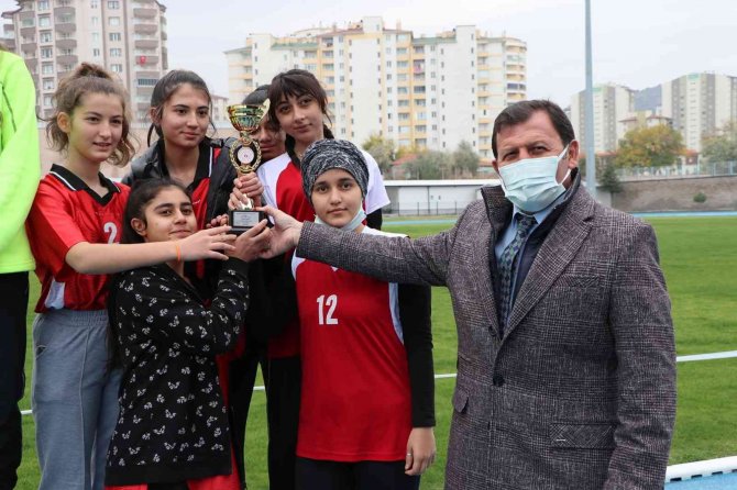 Atletler 29 Ekim Cumhuriyet Kupası İçin Yarıştı