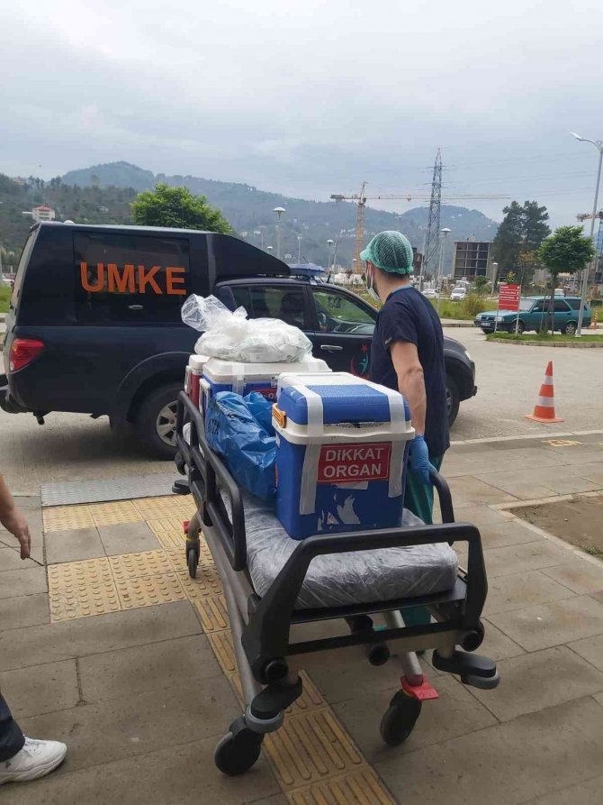 Trafik Kazasında Ölen Gencin Organları Bağışlandı