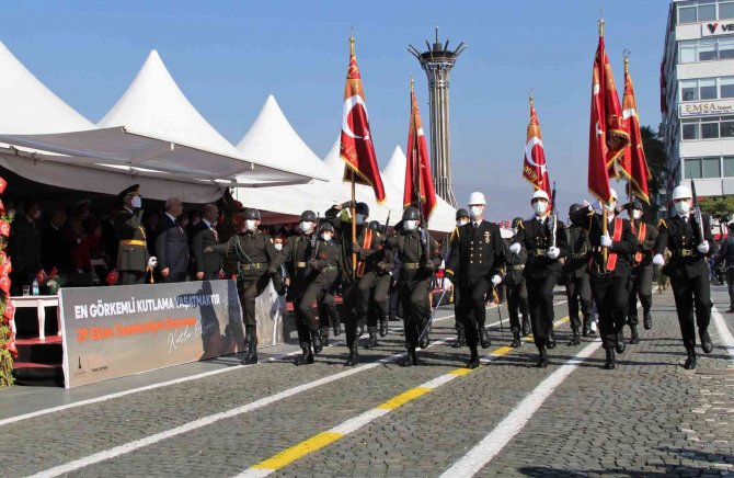 İ̇zmir’de Cumhuriyet Bayramı Coşkusu