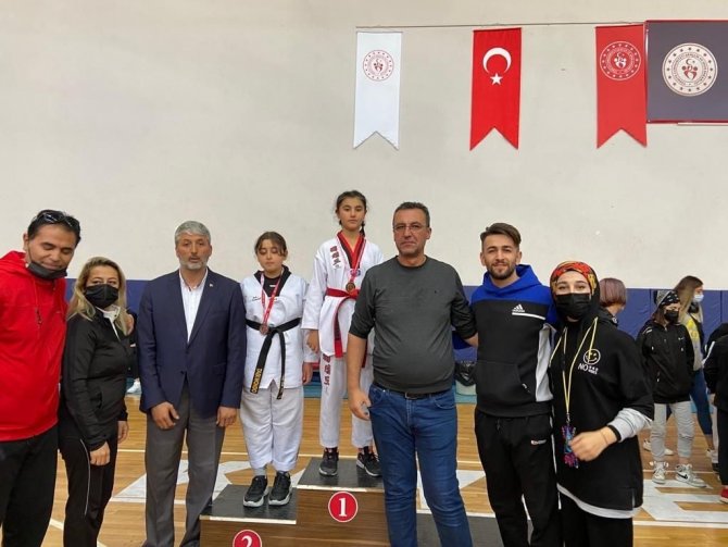 29 Ekim Cumhuriyet Kupası Taekwondo Müsabakaları Tamamlandı