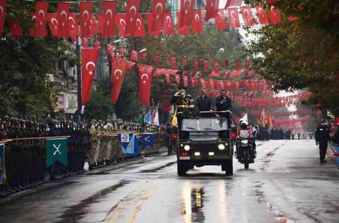 Malatya’da 29 Ekim Coşkuyla Kutlandı
