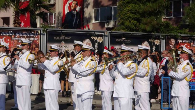 Marmaris’te Cumhuriyet Bayramı Coşkusu Törenler İle Başladı