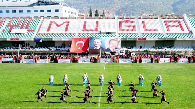 Muğla’da Cumhuriyet Bayramı Atatürk Stadyumu’nda Kutlandı
