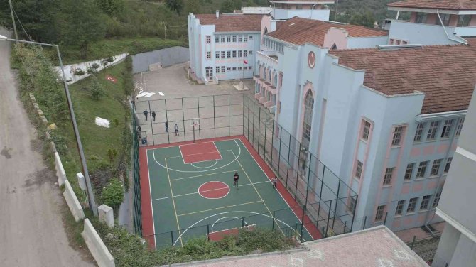 Ordu’da 16 İlçeye Yeni Spor Sahası Kazandırıldı