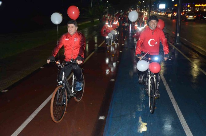 Ordu’da Cumhuriyet İçin Yürüyüş Ve Bisikletli Kortej