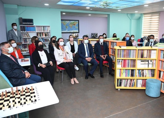 Osmaniye’de "Kitapların Kardeşliği" Projesi Başlıyor