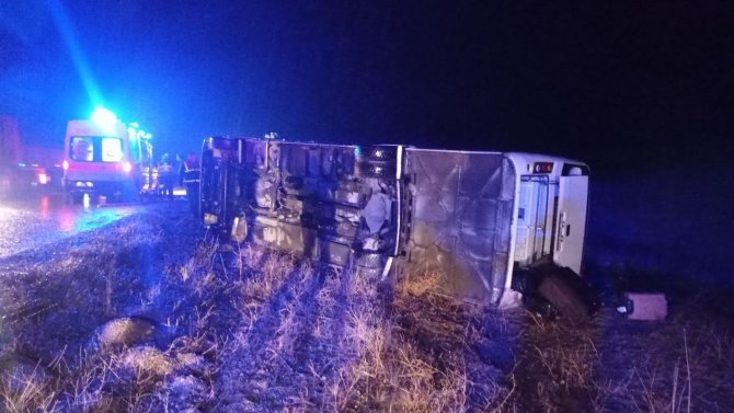 Sivas’ta Otobüs Kazası: 25 Yaralı