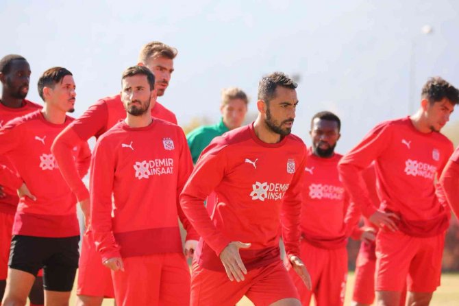 Sivasspor, Altay Maçının Taktiğini Çalıştı