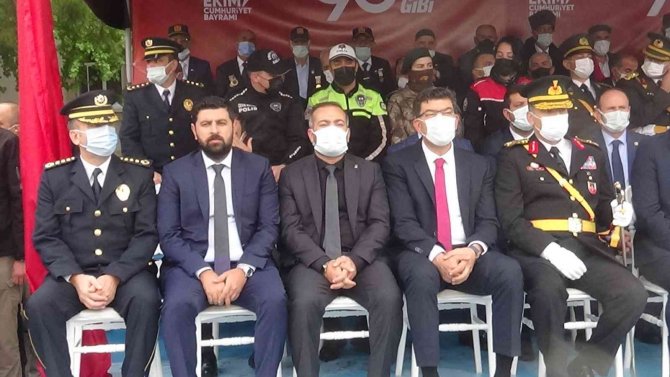 Diyarbakır’da Cumhuriyetin 98. Yıldönümü Coşkuyla Kutlandı
