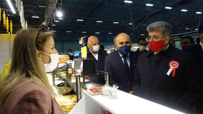 Van’da ‘6. Yöresel Ürünler Ve Hediyelik Eşya Fuarı’ Kapılarını Ziyaretçilere Açtı