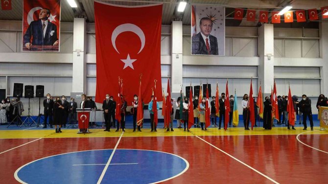 Erciş’te Cumhuriyet Bayramı Coşkusu