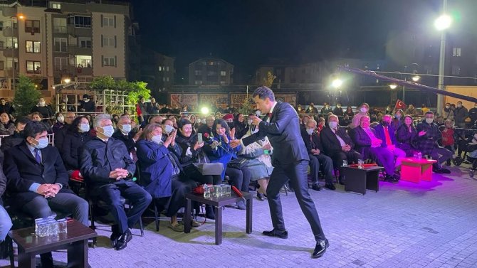 Çaycuma Cumhuriyet Konseriyle Coştu
