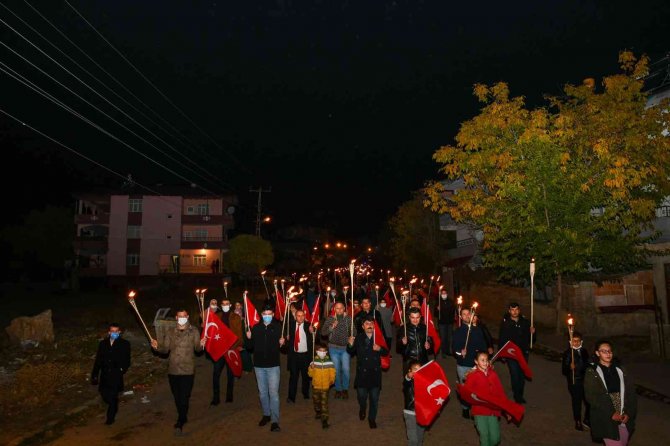 Tufanbeyli’de 29 Ekim Coşkusu