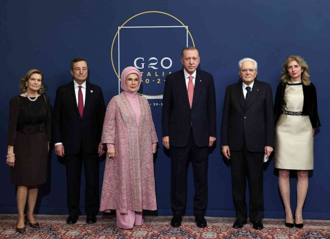 Cumhurbaşkanı Erdoğan, İ̇talya’da G20 Liderleri Onuruna Verilen Akşam Yemeğine Katıldı